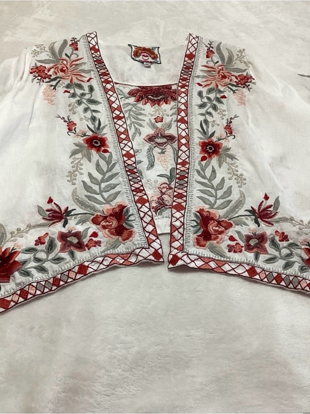 Johnny Was White Kimono Jacket with Red and Sage Floral Embroidery - Picture 3 of 7